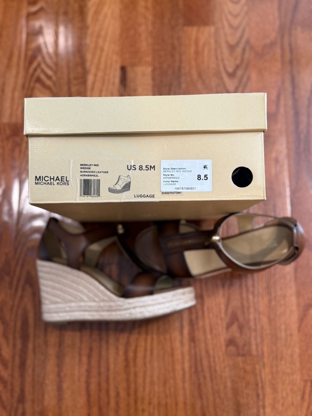 LN Michael Kors BERKLEY MID WEDGE - Picture 7 of 7